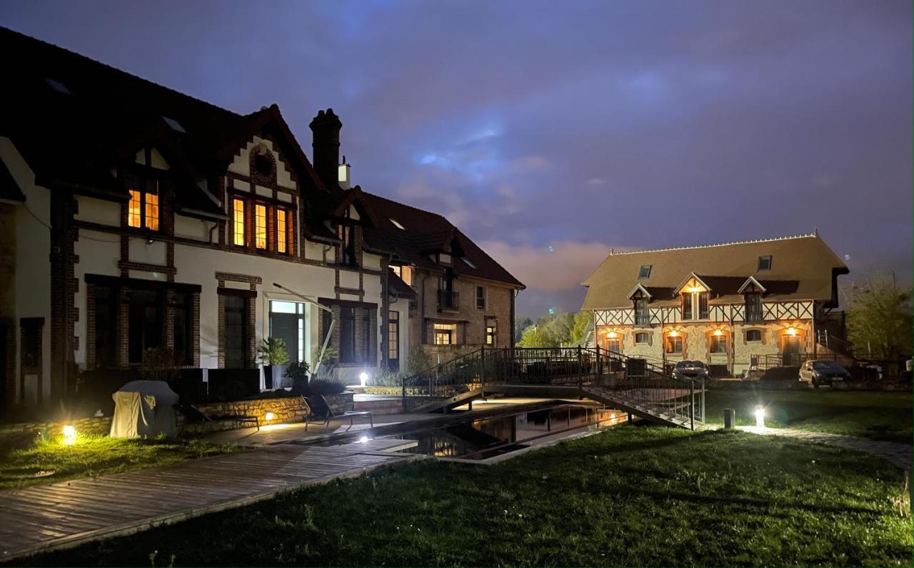 Ferienwohnung Loft Sous Combles Aubergenville Exterior foto
